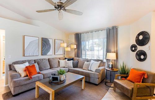 Lake Havasu City Casa | Centrally Located Lake Havasu Home with Huge Patio!