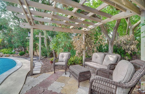 Merritt Island Cabaña | Centrally Located Merritt Island Home: Pool, Porch
