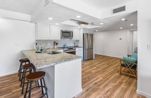 Pinellas Point Casa | Centrally Located Water View