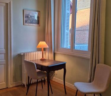Bernay Cama Y Desayuno | Centre ville Chambres dans un appartement d'exception