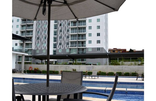 Rincón de Sabanilla Condominio | Centric, Modern, and Views for Days