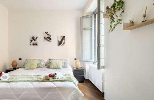 Arona Apartamento | Centro Storico Nido a 147 passi dal Lago Maggiore