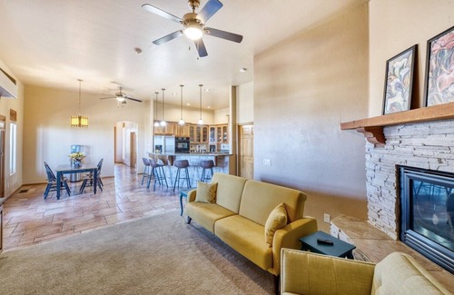 Sierra Vista Southeast Condominio | Century Point - AZ Mountain Guest Condo with Amazing Views