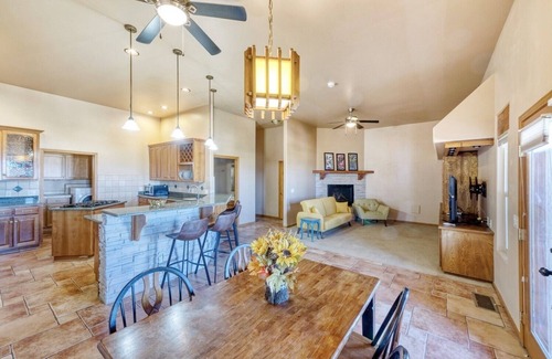 Sierra Vista Southeast Condominio | Century Point - AZ Mountain Guest Condo with Amazing Views