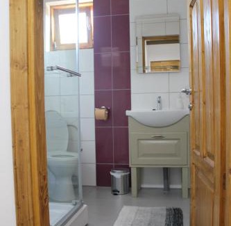 Sfantu Gheorghe Casa | Cerdacul cu Stuf