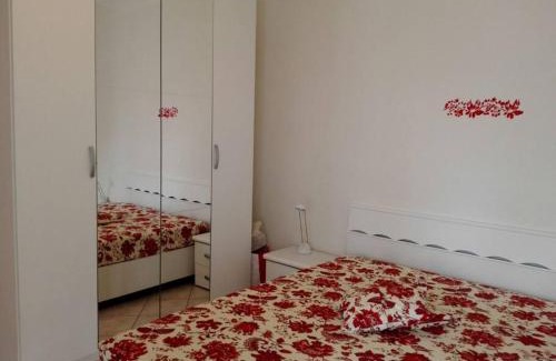 Ceriale Apartamento | CERIALE AMPIO GIARDINO VISTA MARE