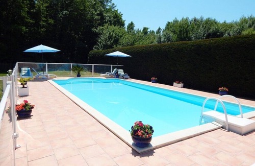 Migron Casa | Cerisier - sleeps 5 - Pool, Summer House, Games Barn playhouse - classified 4*