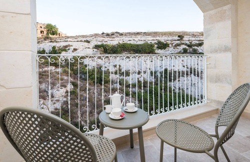 Munxar Hotel | Cesca Boutique Hotel