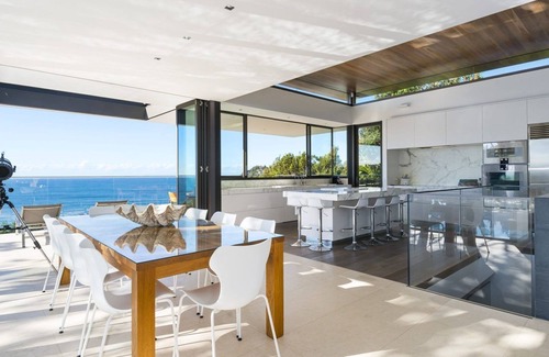 Whale Beach Casa | Cetáceo ballena playa