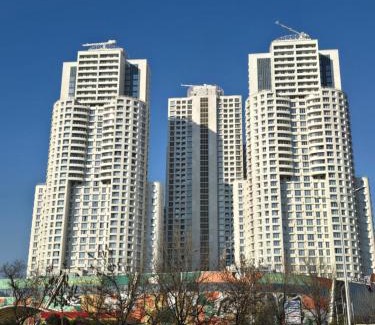Skopje Region Apartamento | Cevahir Sky City apartment with spa, pool & fitness included