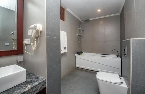Tennekumbura Hotel | Ceyloni Panorama Resort
