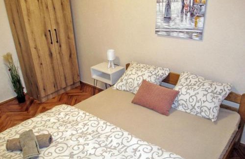 Arandelovac Apartamento | Cezar