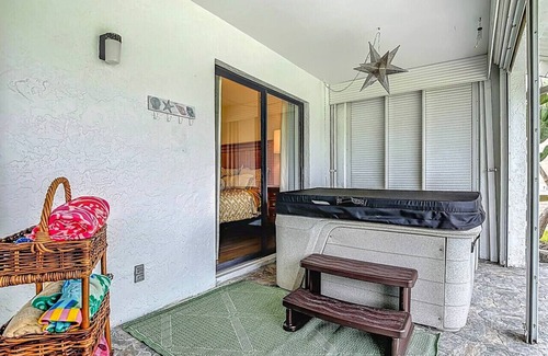 Naples Apartamento | CF(JEN) - 1352 Monarch Circle (3B)