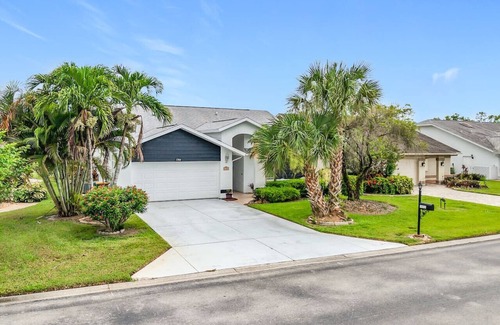 Naples Apartamento | CF(JEN) - 1352 Monarch Circle (3B)