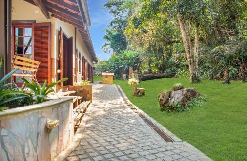Taquacetuba Casa | Chácara Casa Ampla no Lago Piscin Churrasqueira