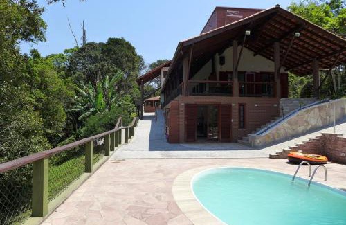 Taquacetuba Casa | Chácara Casa Ampla no Lago Piscin Churrasqueira