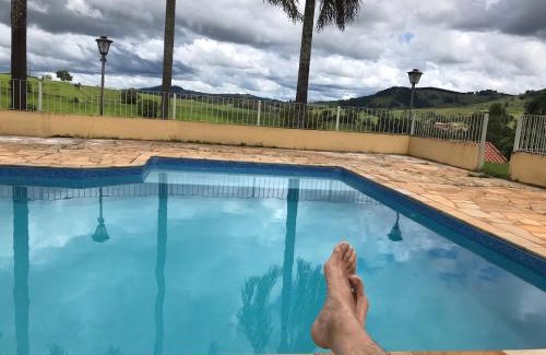 Ouro Fino Casa | Chácara das Palmeiras - Piscina, Churrasqueira e Campo