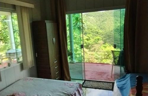 Vitor Hugo Casa | CHÁCARA DOMINGOS MARTINS - SANTO GRAAL - Montanhas, Corredeiras, Piscina, Natureza e Paz