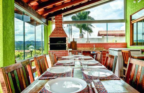 Tuiuti Casa | CHÁCARA TOP, com VISTA das Montanhas, PISCINA, PET FRIENDLY, ESTACIONAMENTO ,Wi-Fi 213 Mbps