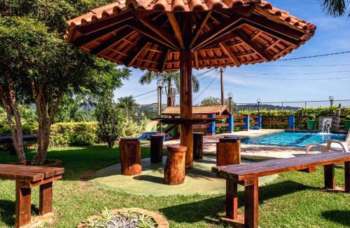 Tuiuti Casa | CHÁCARA TOP, com VISTA das Montanhas, PISCINA, PET FRIENDLY, ESTACIONAMENTO ,Wi-Fi 213 Mbps