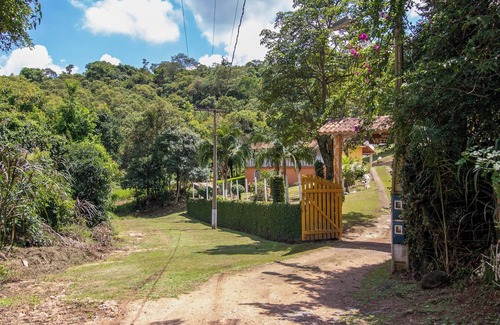 Mairinque Casa | Chácara Vista Linda com Wi-Fi totalmente equipada
