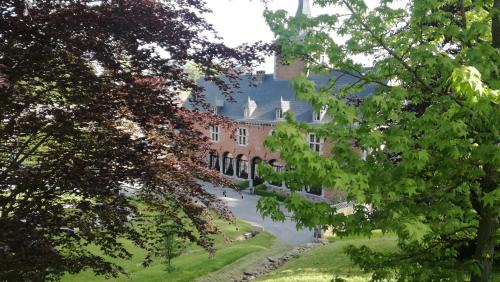 Huy Cama Y Desayuno | Château de Bonne Espérance