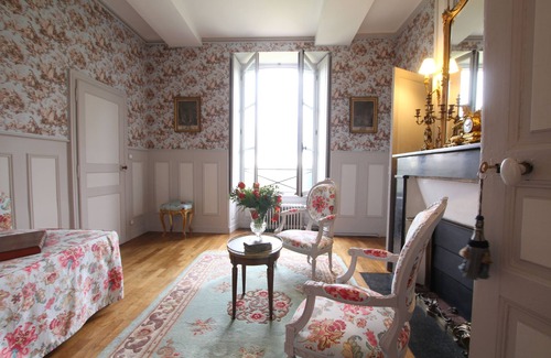 Bacilly Cama Y Desayuno | Château de Chantore