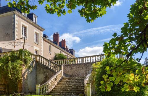 Nazelles-Negron Cama Y Desayuno | Château de la Huberdière