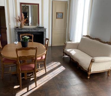 Saint-Cyr-en-Pail Casa | Château de la Robinière 2 a 20 personnes