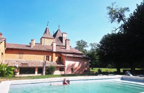 Denice Cama Y Desayuno | Château de la Venerie