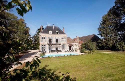 Lans Casa | Chateau De Lans Lujo. 7 suites. Piscina climatizada. Sauna. Baño turco. Gimnasio