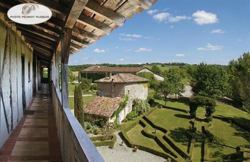 Castelnau-de-Montmiral Casa | Château de Mayragues