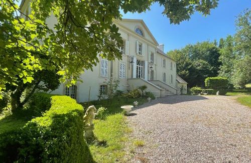 Tournai-sur-Dive Casa | Château de Miguillaume