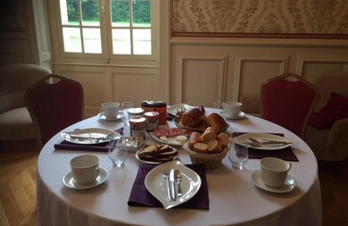 Parigne-lʼEveque Cama Y Desayuno | Château de Montbraye