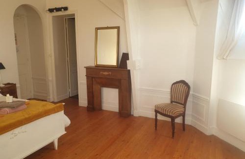 Surville Hotel | Château de Surville