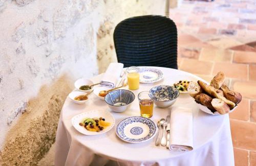 Saint-Philippe-dAiguille Cama Y Desayuno | Château Montagne "Terre de Sienne"