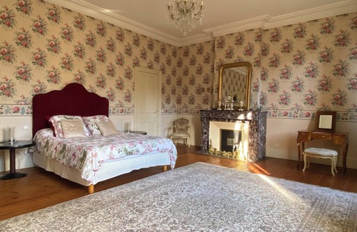 Sainte-Croix-de-Volvestre Cama Y Desayuno | Château Dans la Forêt Royale de Sainte Croix Volvestre