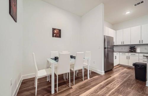 East Cesar Chavez Apartamento | Château on Lady Bird Lake - Pool View , DT Austin