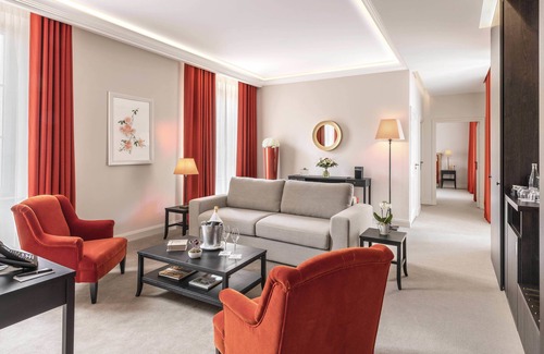 Montlucon Hotel | Château Saint-Jean