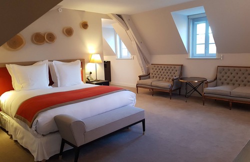 Montlucon Hotel | Château Saint-Jean