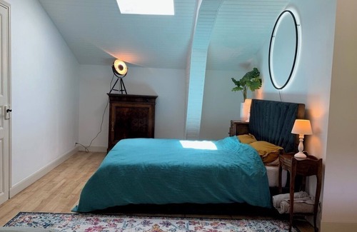 Seailles Otro | Château Seailles - Natural Luxury: Confort champêtre et charme historique.