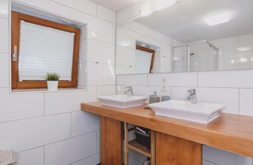 Bruck an der Grossglocknerstrasse Chalet De Esquí | Chalet Naila by we rent
