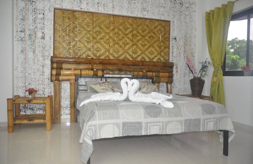 Tagbilaran Casa | CH1 BONITA HABITACIÓN CON BAÑO PRIVADO EN VILLA DE LUJO Internet por fibra ilimitado