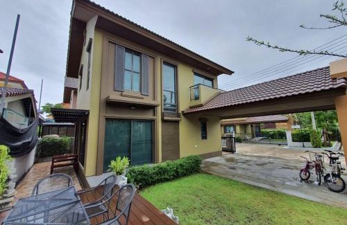 Cha-am Villa | Cha-Am Hua-Hin Beach Villa by BirdOfParadise