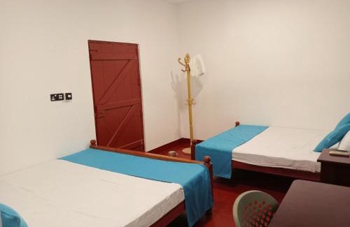 Trincomalee Casa | Cha Cha Guest in & Tours
