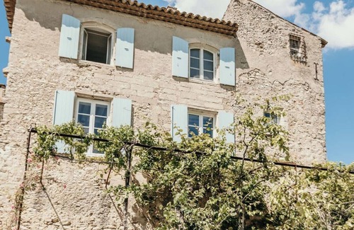 Saint-Michel-l'Observatoire Casa | Charming 13th-Century Stone House with Infinity Pool in Provence 6 bedrooms AC