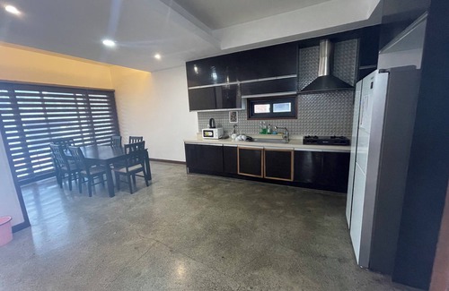 Clark Condominio | Charming 4-bedroom condo with AC in Clark Special Economic Zone
