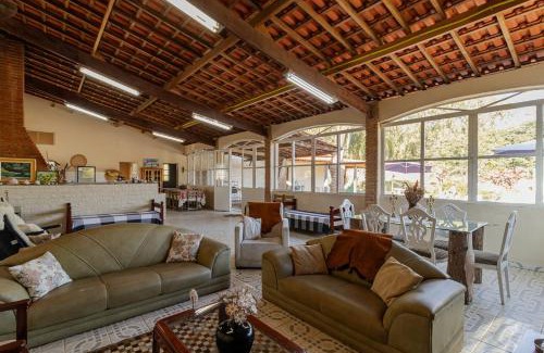 Igarata Casa | Chacara otima localizacao, piscina e churrasqueira