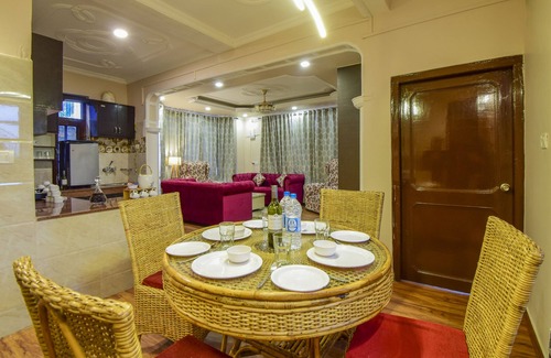 Shilon Bagh Cabaña | Chail Cabana 3BHK Villa - King sized be,Wi-Fi+Garden+BBQ+Bonfire