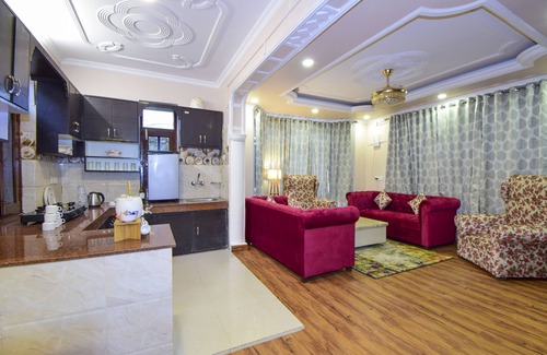 Shilon Bagh Cabaña | Chail Cabana 3BHK Villa - King sized be,Wi-Fi+Garden+BBQ+Bonfire